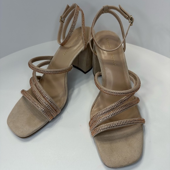 Kelly & Katie Cadene Sandal
New in Box 
Color is Peach - Picture 1 of 8